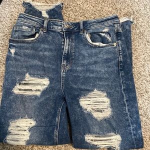 COPY - AE Stretch Distressed Mom Jeans size 8 regular